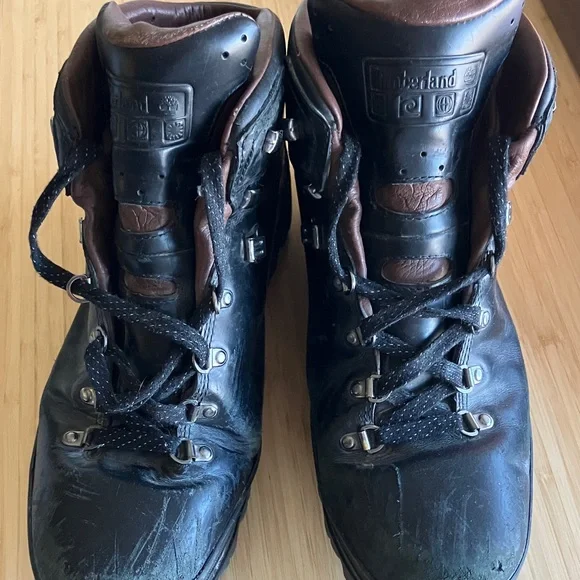 Supreme Black and Brown Hiking Boots m_6420b8f5f8c5da5370a46c8b.jpg main image 4